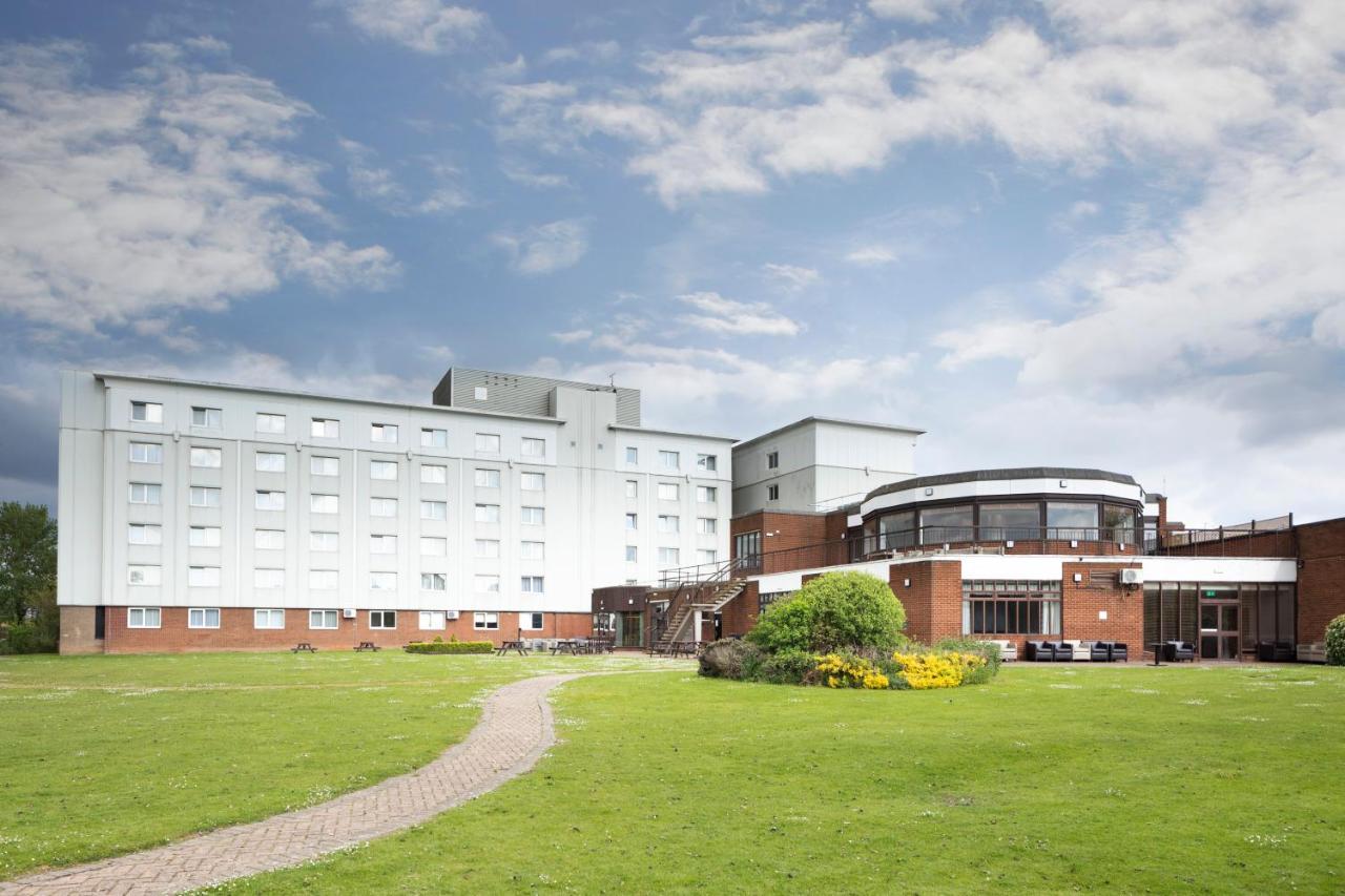 Holiday Inn Basildon By Ihg Exterior foto